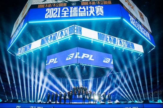 LOL五杀榜单揭晓 Uzi与Faker的传奇对比